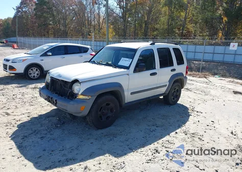 2005 Jeep Liberty Sport z USA, uszkodzony, nr VIN 1J4GK48K25W596569